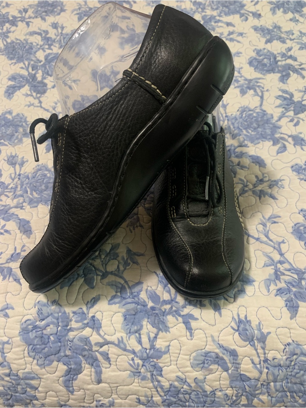Clarks Black Leather Slip-On Loafers with Contrast Stitching
